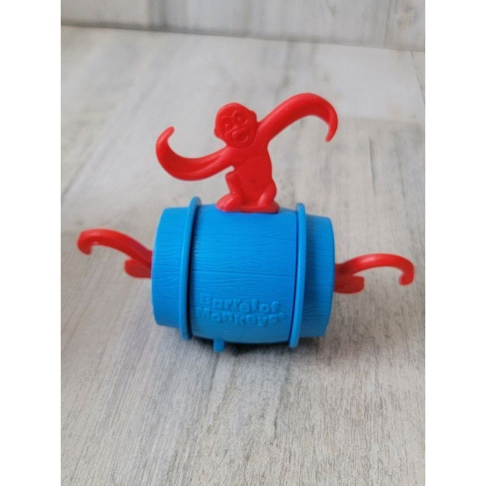 McDonald's 1999 Hasbro barrel of monkeys toy‎ figure